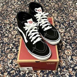 Never Worn, Vans Sk8-Hi, Mens Size 10